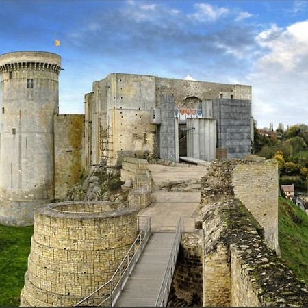 La Chambre Des Remparts 法莱斯 外观 照片