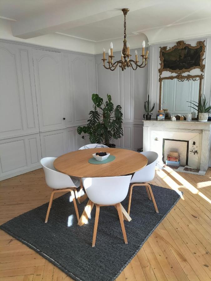 La Chambre Des Remparts 法莱斯 外观 照片